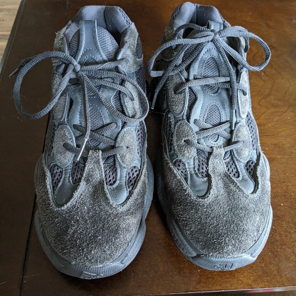 SOLD Yeezy Adidas 500